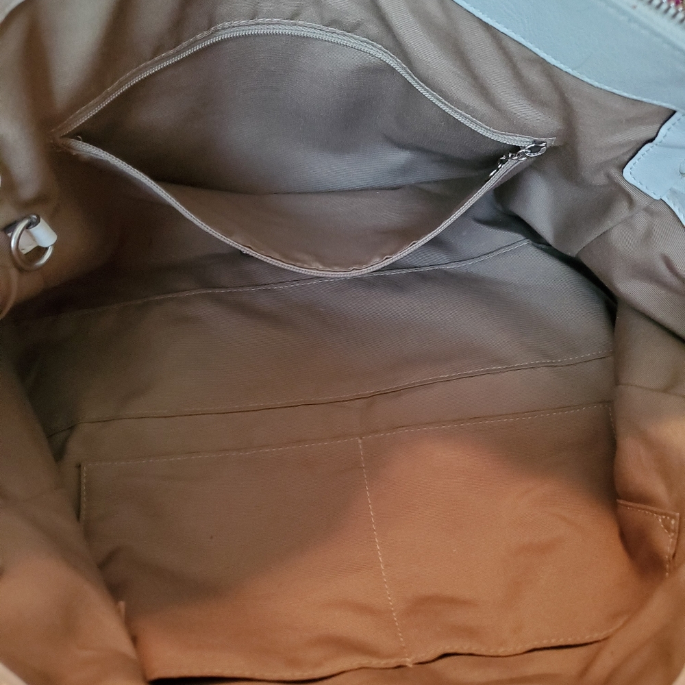 Coach purse - Picture 4 of 5